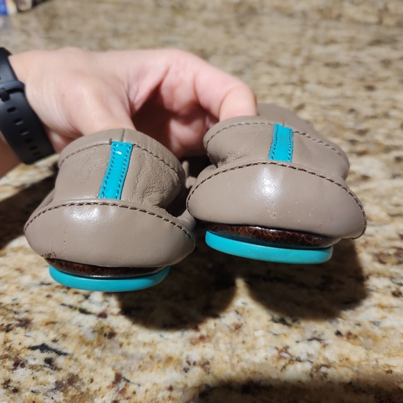 TIEKS by Gavrieli Gray Leather Ballet Flats Size 8 Casual Travel Minimalist 6 - Picture 6 of 10